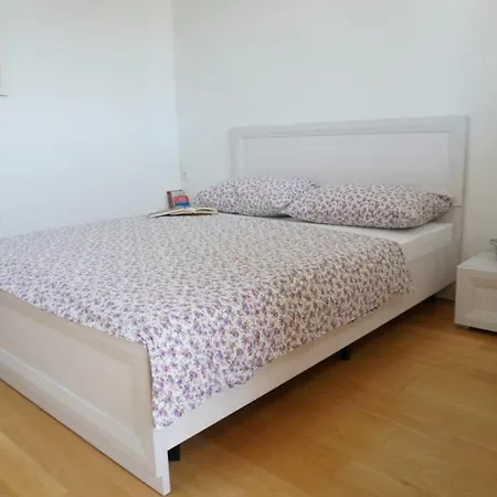 Perunika Kupres (Canton 10)