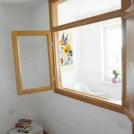 Perunika Kupres (Canton 10)